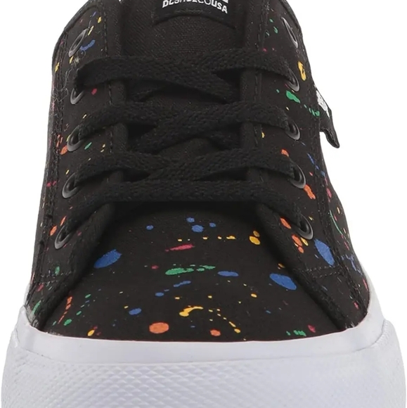 NEW DC shoes - size 13.5 - Picture 3 of 4